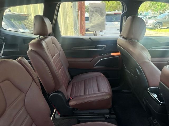 Certified Used 2023 Green Kia SX-Prestige image 6
