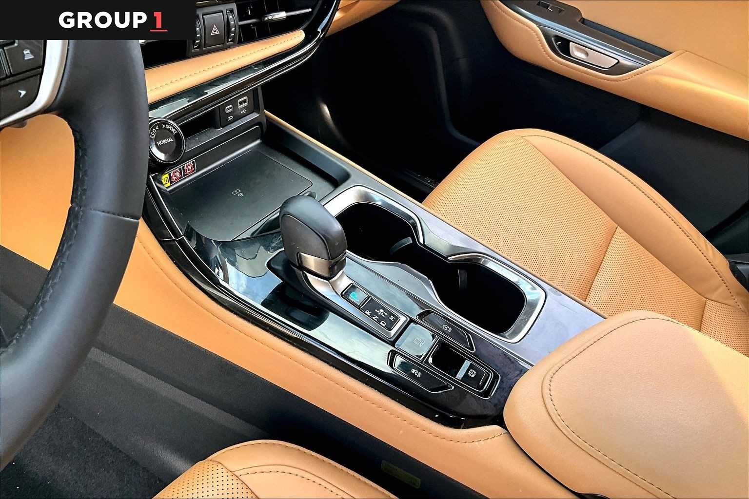 Certified Used 2025 Eminent White Pearl Lexus Premium image 14
