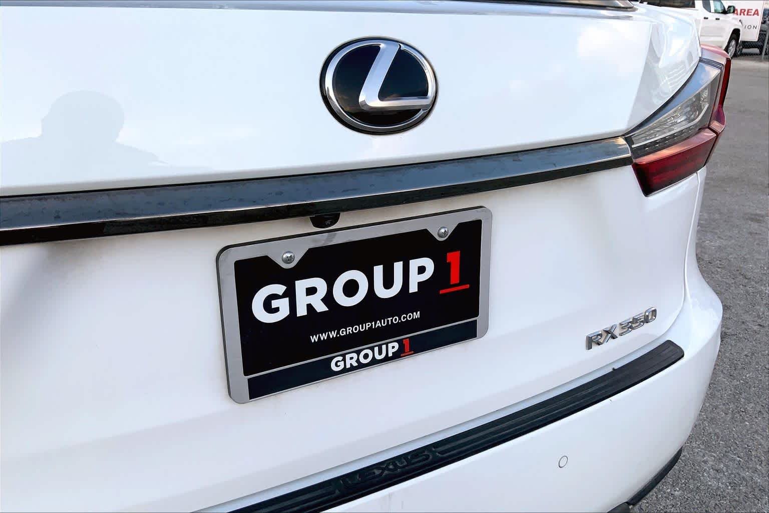 Used 2022 Ultra White Lexus F SPORT Handling image 19
