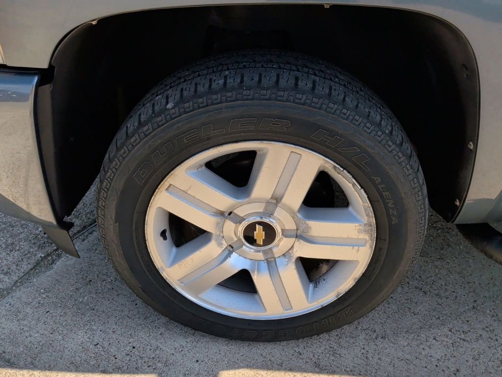 Used 2008 Blue Chevrolet LT image 40