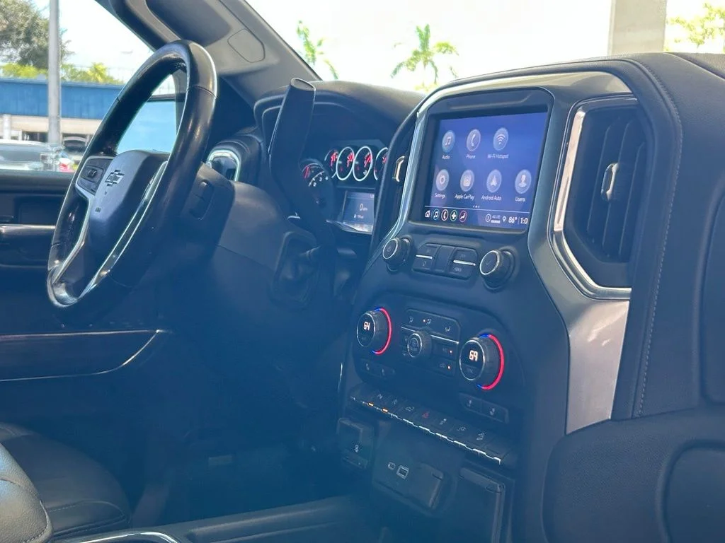 Used 2021 White Chevrolet RST image 28