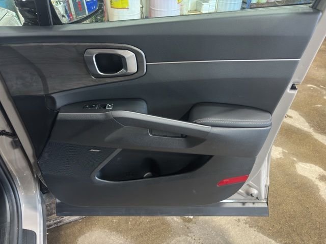 Used 2026 Brown Kia X-Line EX image 27