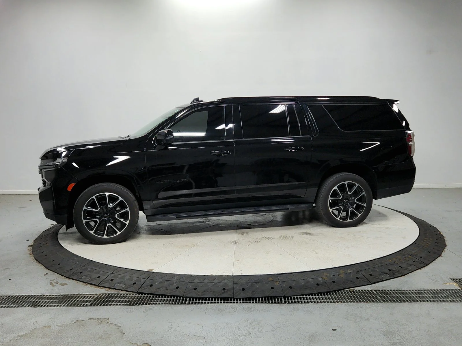 Used 2022 Black Chevrolet RST image 5