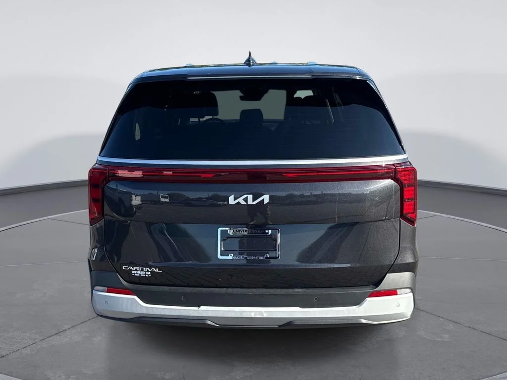 Used 2025 Gray Kia LXS image 6
