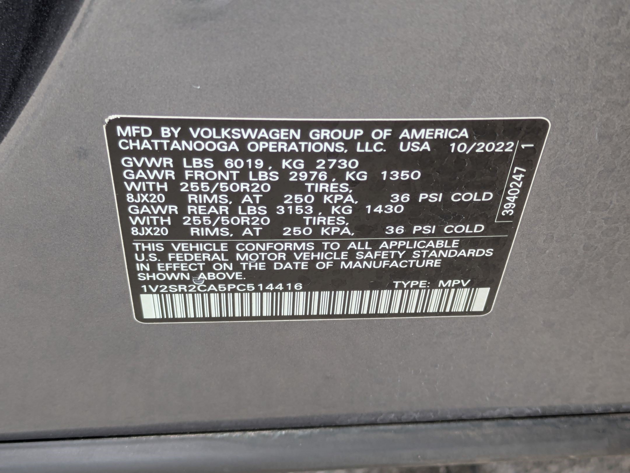 Certified Used 2023 Platinum Gray Metallic Volkswagen 3.6L V6 SEL R-Line Black image 36