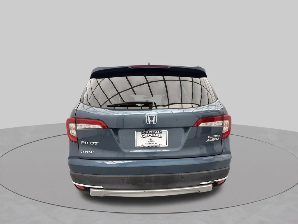 2022 Honda Pilot TOURING SUV Slide 6