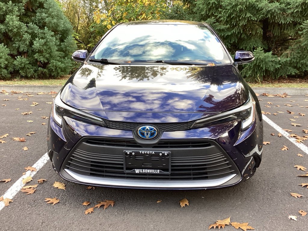 Certified Used 2024 Silver Toyota XLE image 20