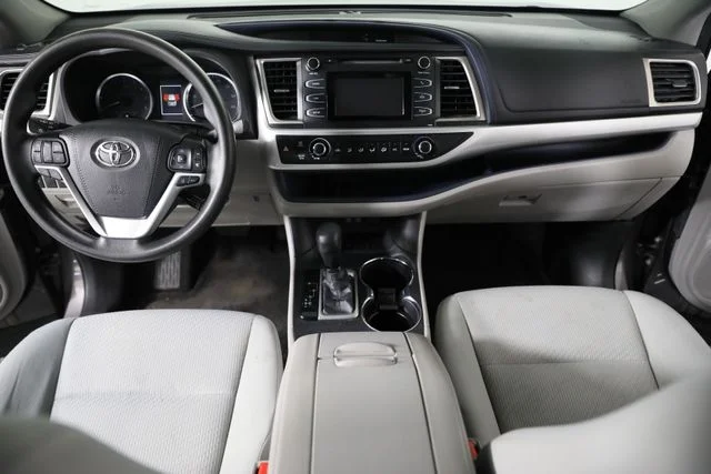 Used 2019 Gray Toyota LE image 23