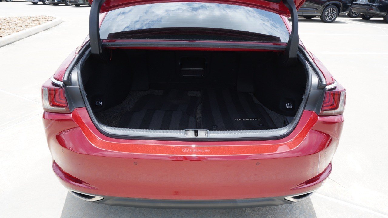 Used 2022 Red Lexus ES 350 image 34