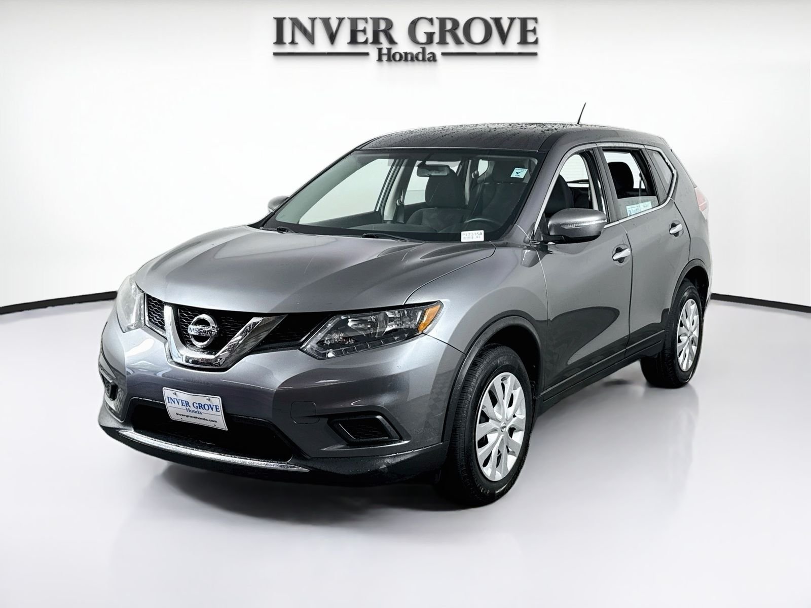 Used 2015 Gun Metallic Nissan S image 1