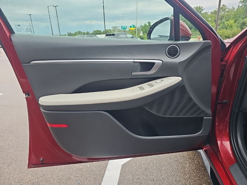 2025 Hyundai Sonata SEL - Photo 11