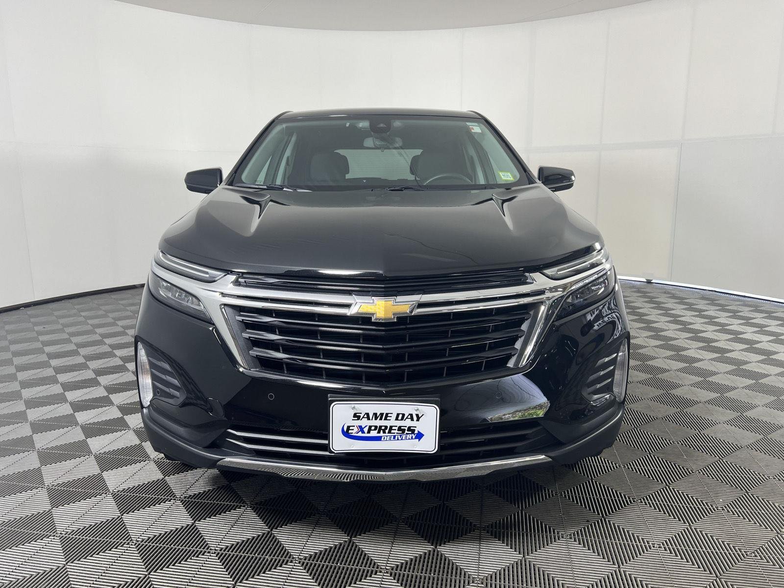 Used 2024 Black Metallic Chevrolet LT image 28