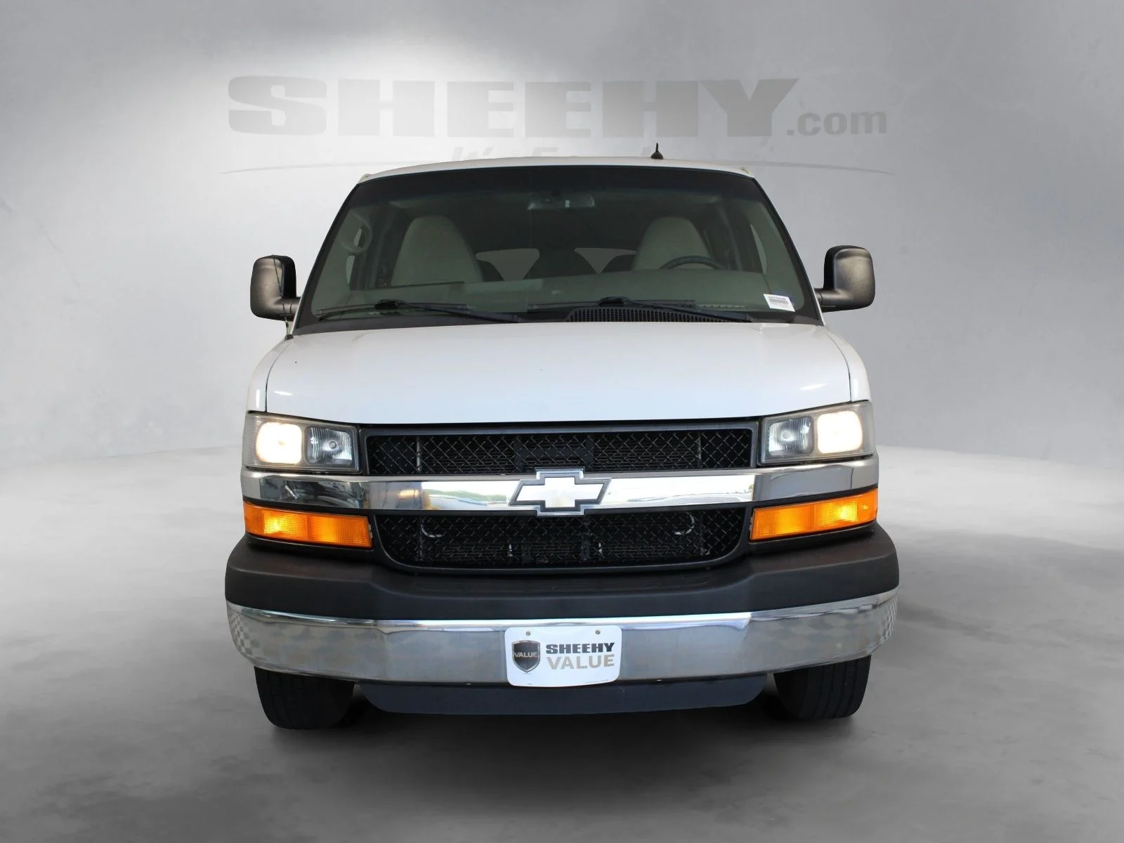 Used 2015 White Chevrolet LT image 16