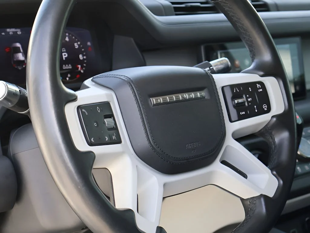 Used 2020 Fuji White Land Rover HSE image 17