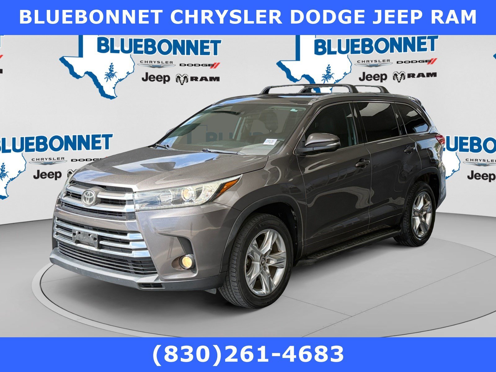 Used 2018 Gray Toyota  image 1