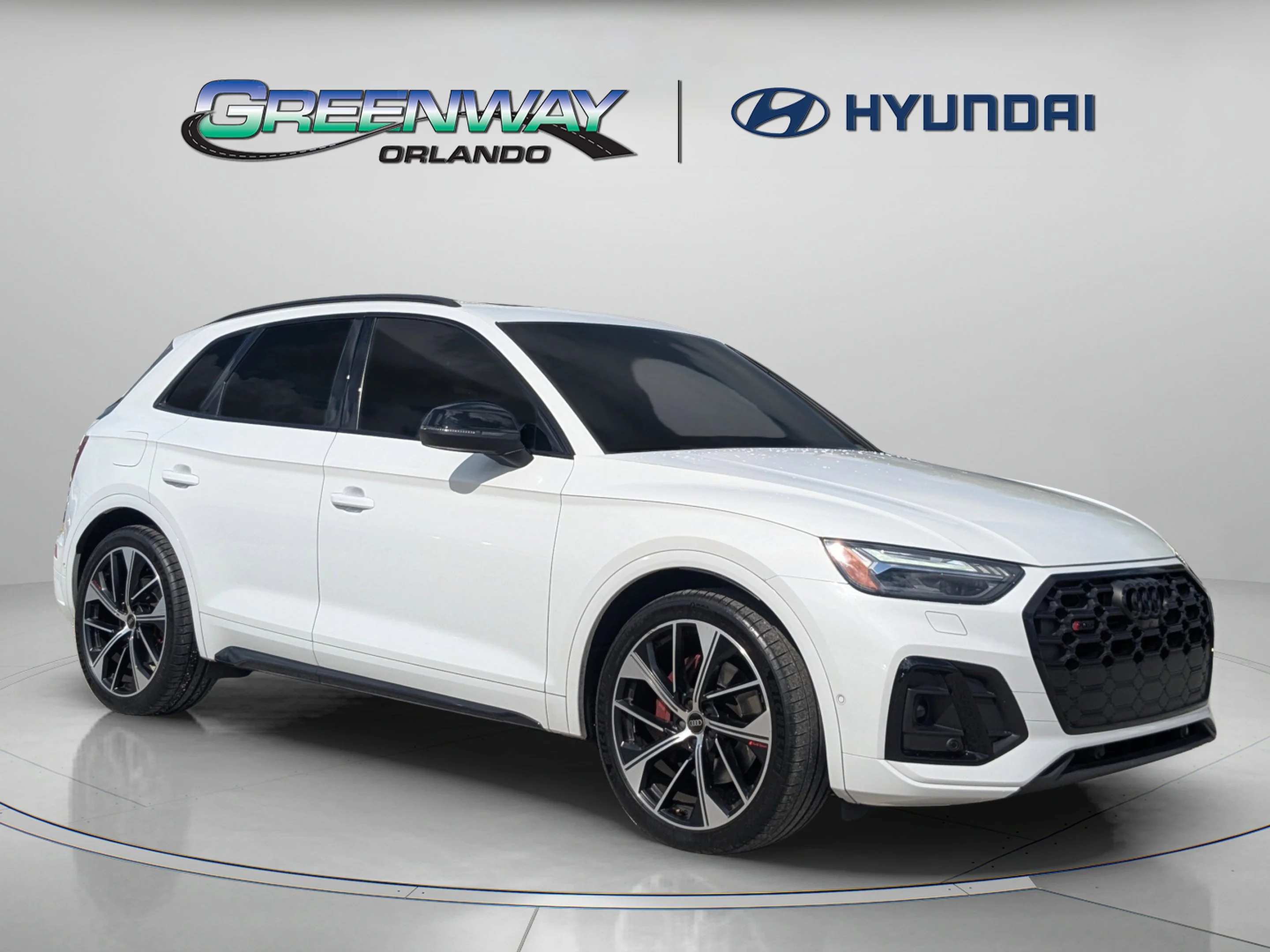 2021 Audi SQ5 Prestige's photo