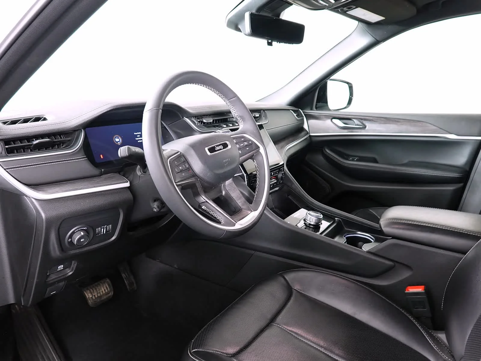 Used 2024 Bright White Clearcoat Jeep Limited image 10