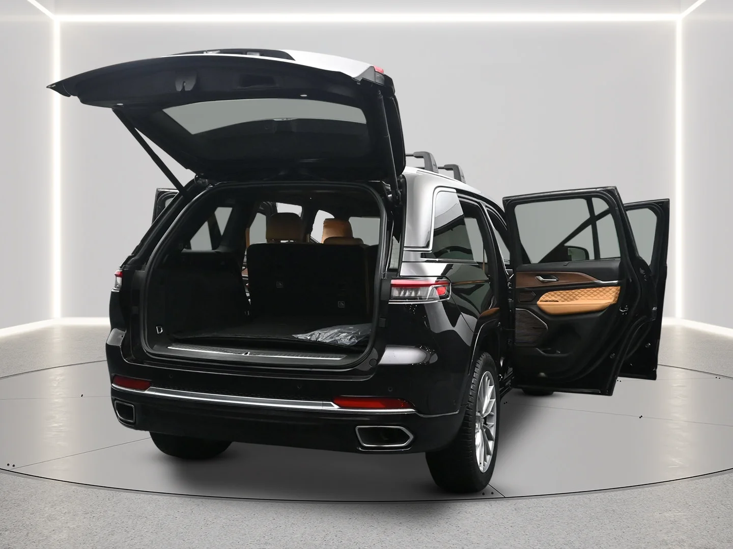 Used 2022 Ember Pearlcoat Jeep Summit image 9