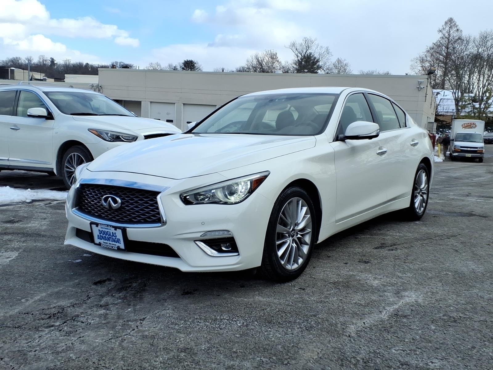 2023 INFINITI Q50 LUXE