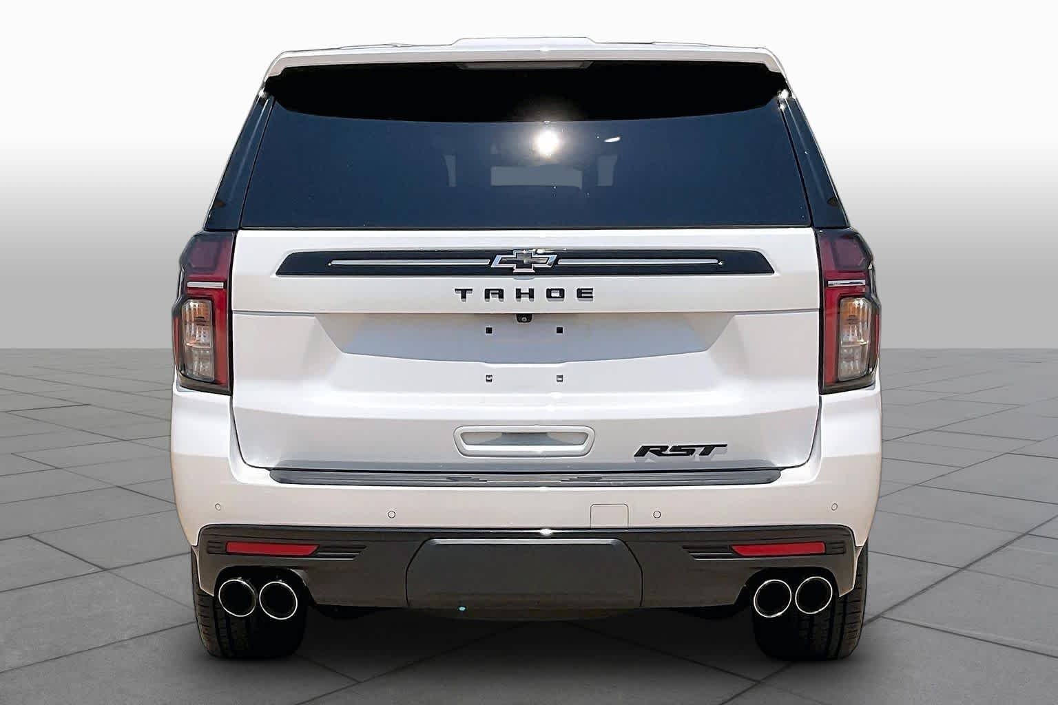 Certified Used 2024 Iridescent Pearl Tricoat Chevrolet RST image 5