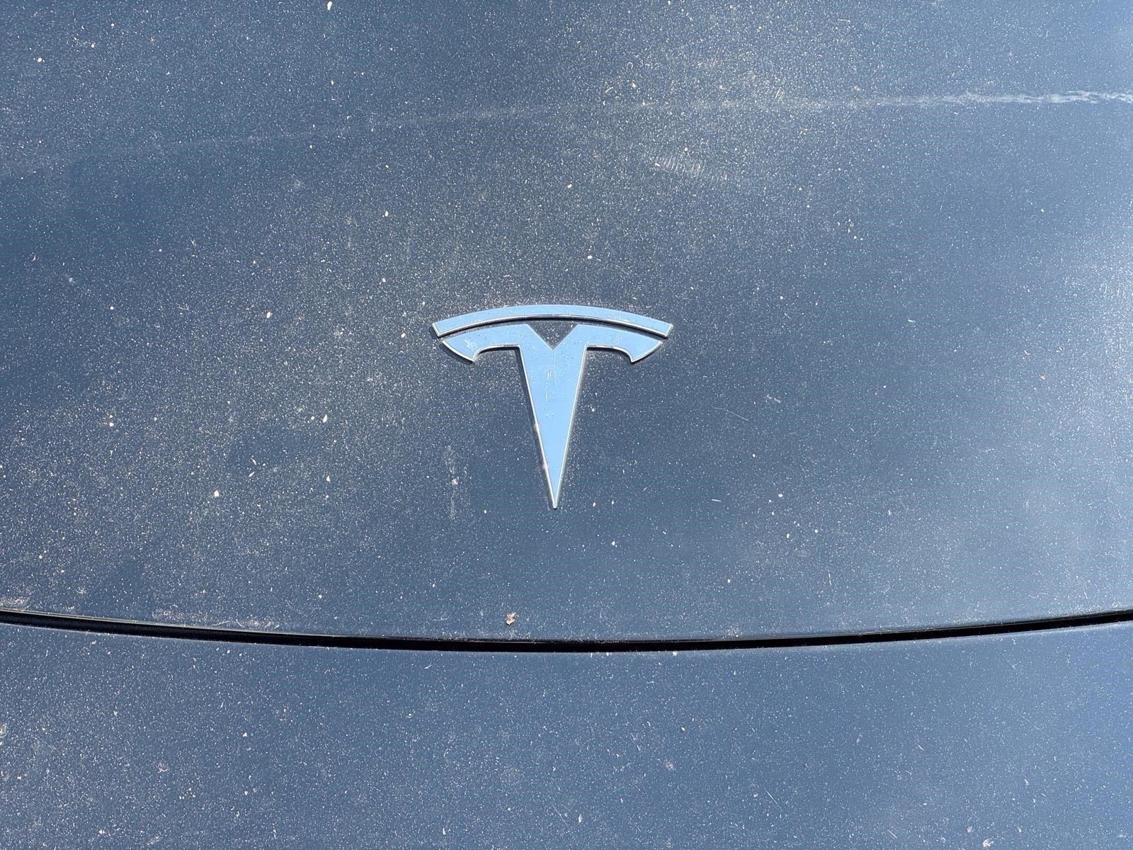 Used 2022  Tesla Performance image 16