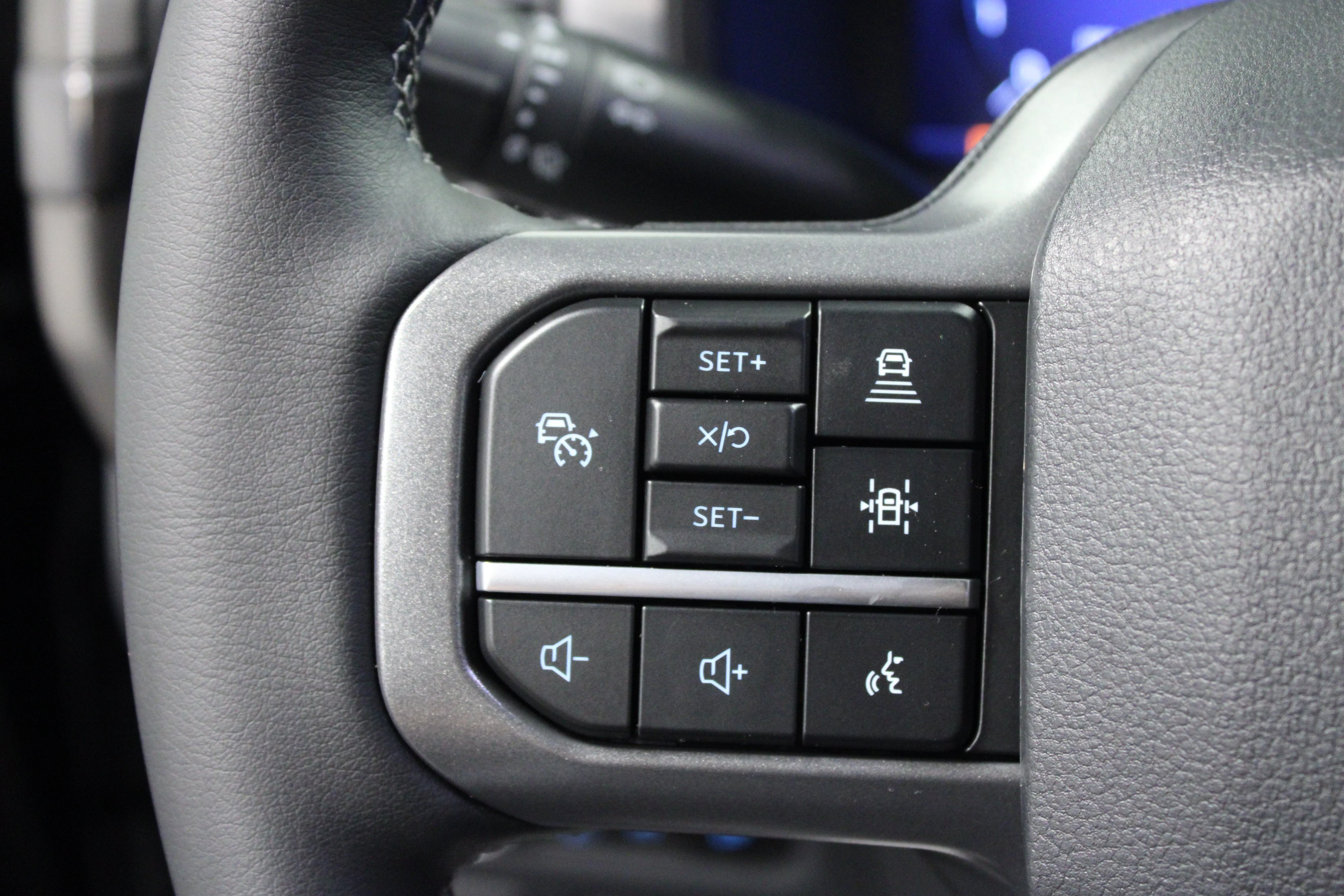 New 2026 Agate Black Metallic Ford Lariat® image 19