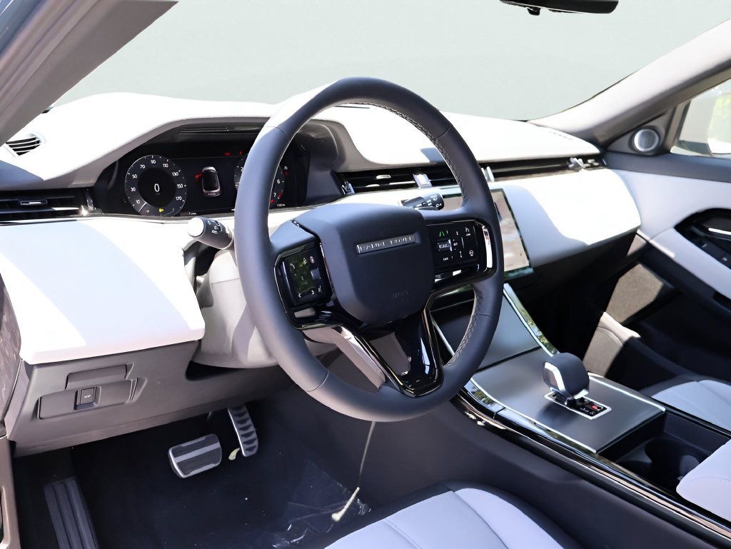 Used 2026 Tribeca Blue Metallic Land Rover Dynamic image 18