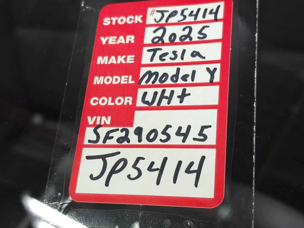 Used 2025 White Tesla Long Range image 34
