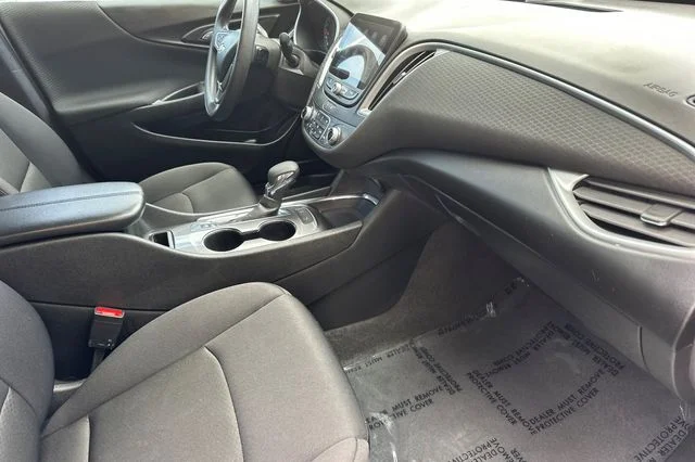 Used 2024 Sterling Gray Metallic Chevrolet LT image 18