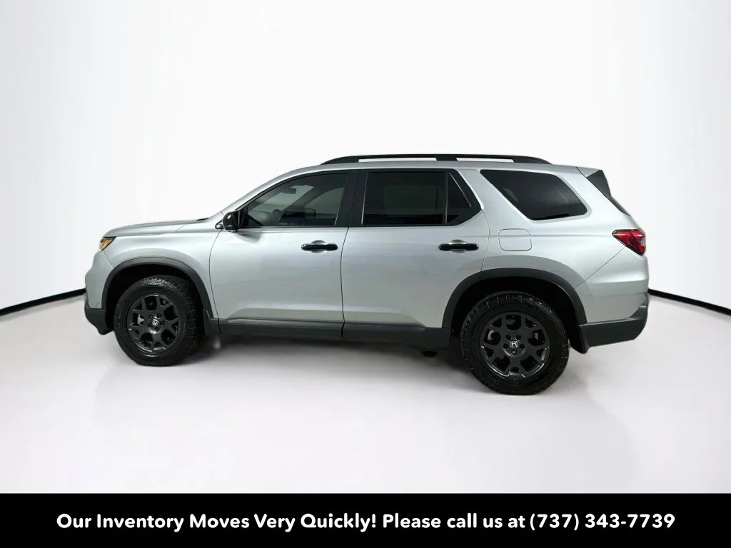 Certified Used 2024 Silver Honda TrailSport image 4