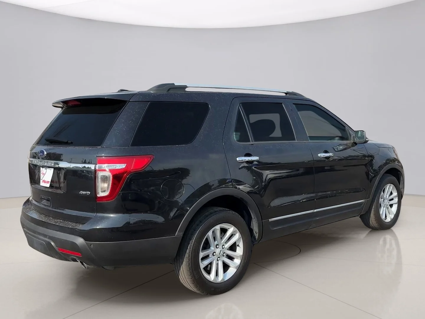 Used 2015 Black Ford XLT 4WD image 5