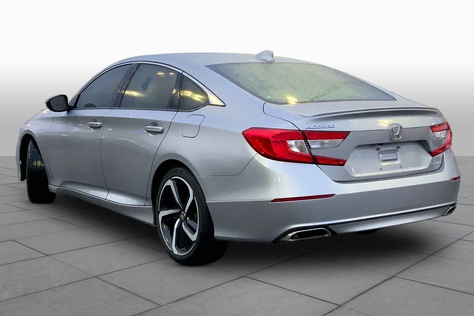 Used 2018 Lunar Silver Metallic Honda Sport 1.5T image 12