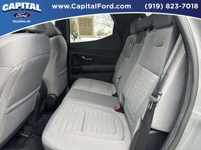 Used 2022 Gray Hyundai SEL Premium image 17