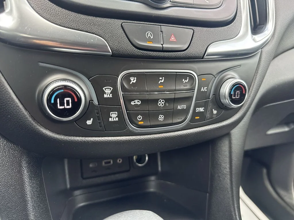 Used 2024 Blue Chevrolet LT image 19