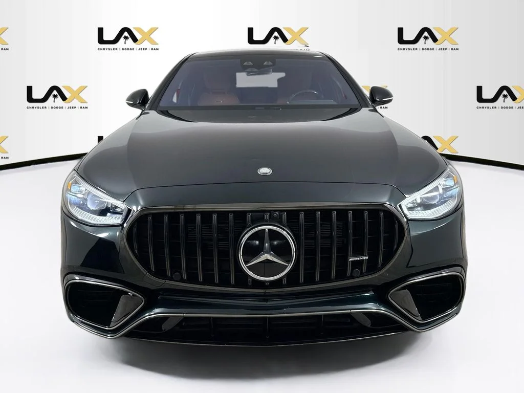 Used 2025  Mercedes-Benz S 63 E AMG® image 2