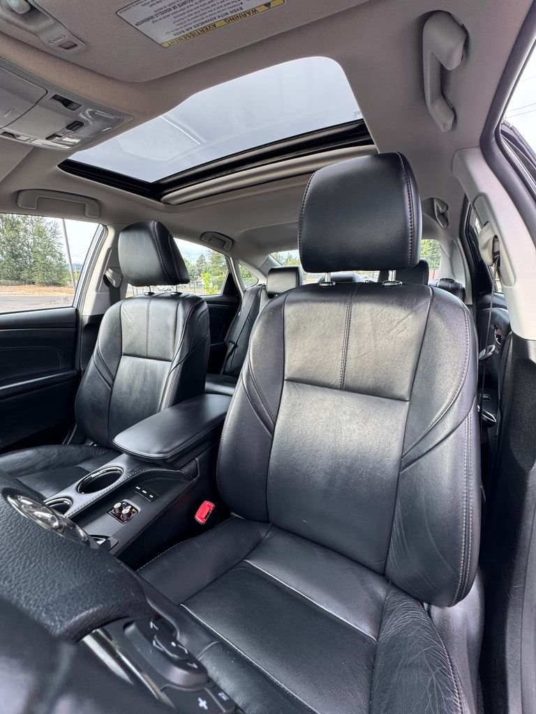 Used 2013 Attitude Black Metallic Toyota XLE Touring image 34