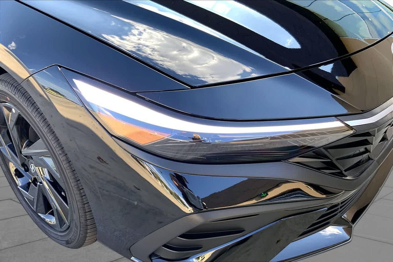 New 2026 Abyss Black Hyundai SEL Sport Plus image 13
