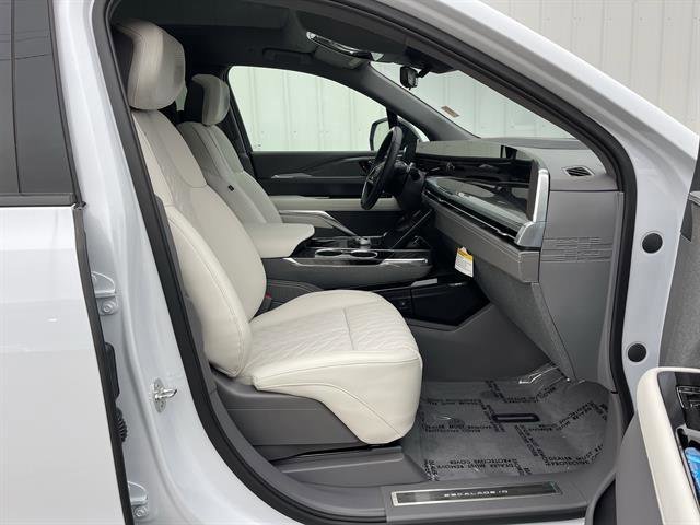 New 2026 Vibrant White Tricoat Cadillac Luxury image 15