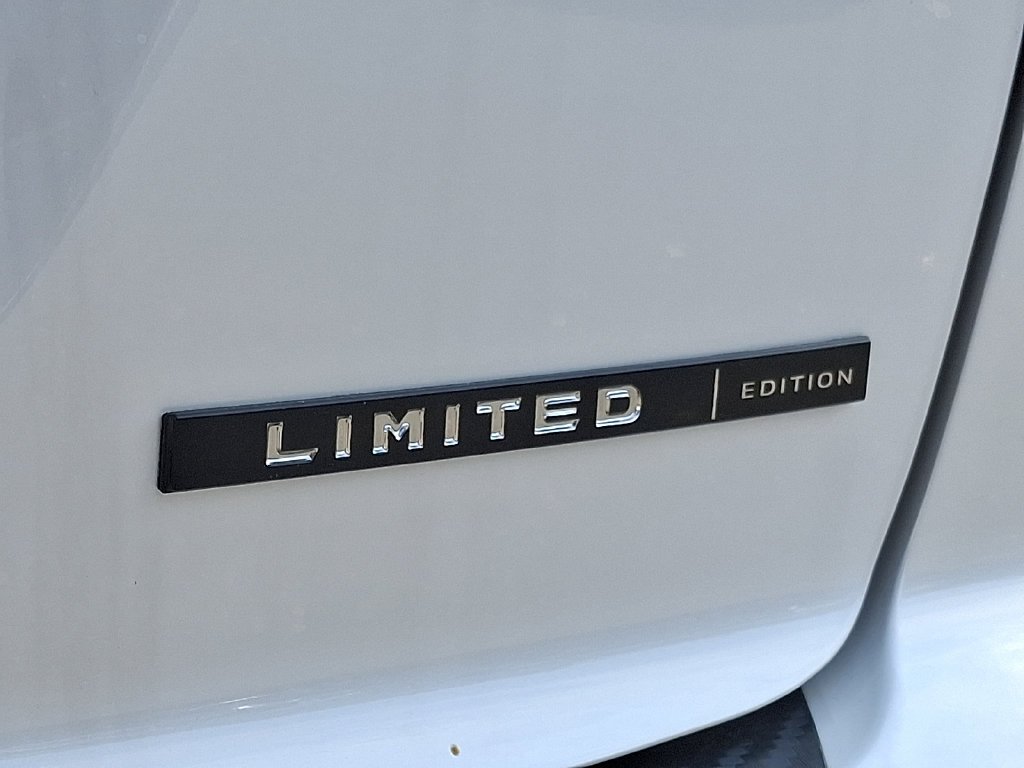 New 2026 White Mitsubishi LE 1.5T S-AWC image 12