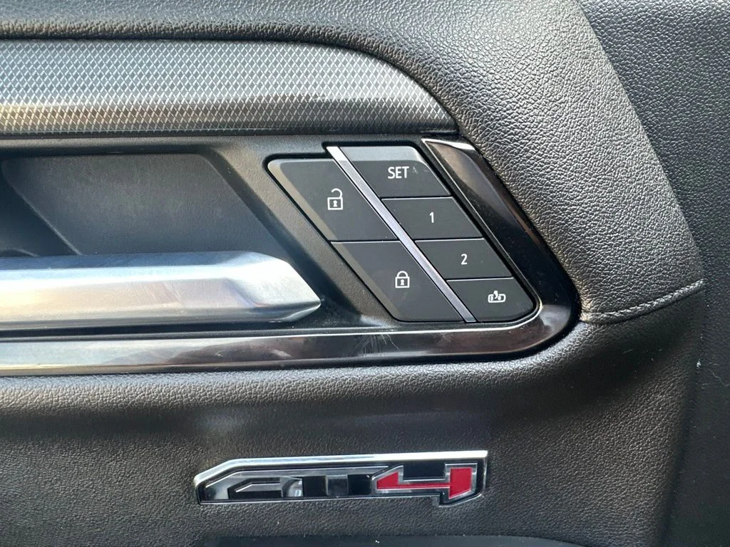 Used 2022 Blue GMC AT4 image 10
