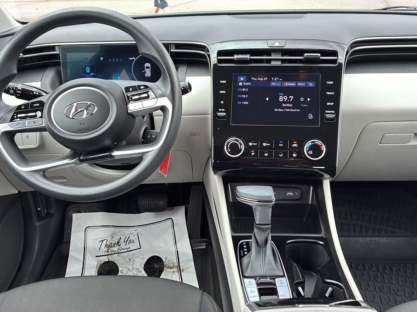 Used 2024 White Pearl Hyundai SE image 23