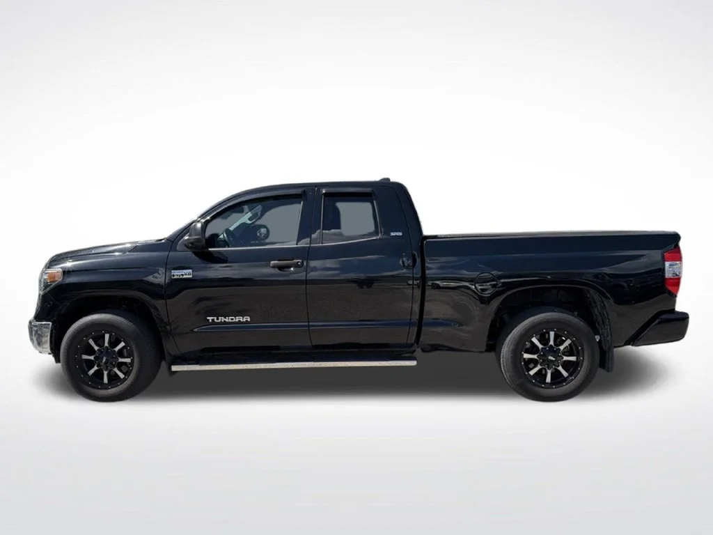 Used 2021 Black Toyota SR5 image 8