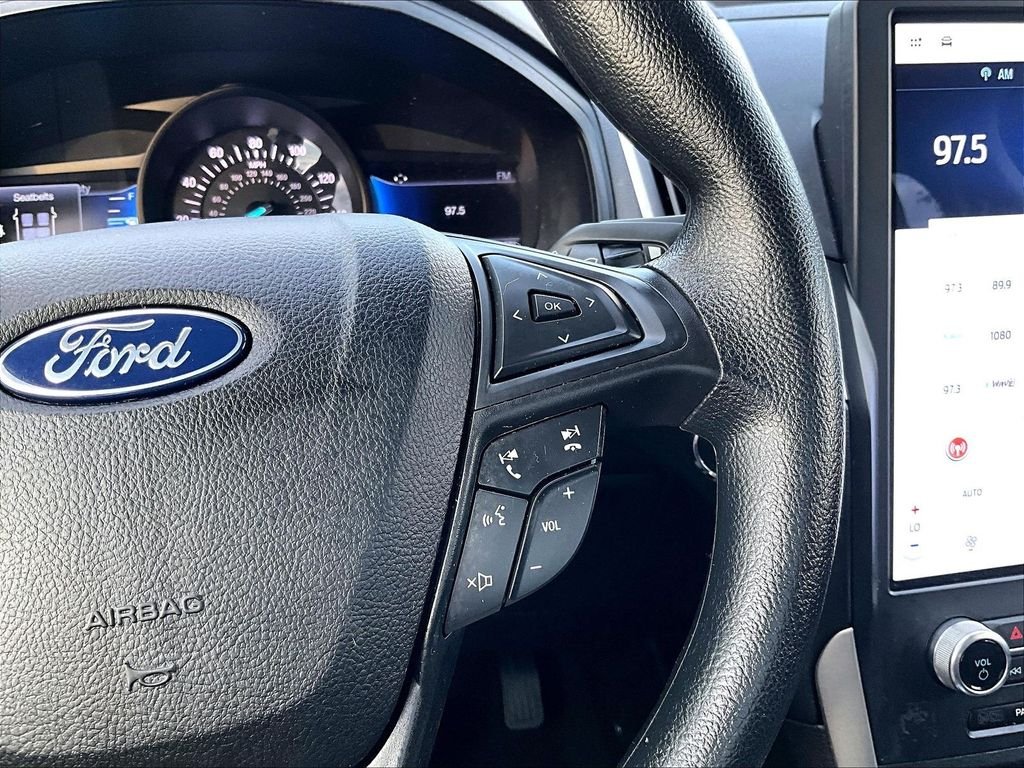 Used 2022 Silver Ford SE image 23