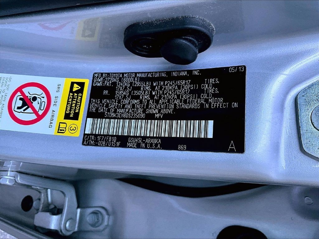 Used 2013 Silver Toyota Base image 36