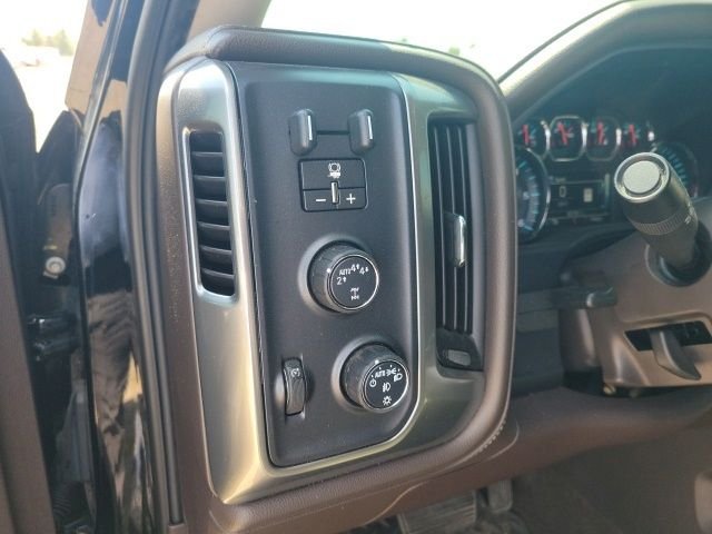 Used 2018 Black Chevrolet LTZ image 8
