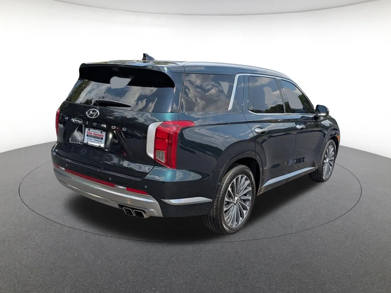Used 2023 Robust Emerald Hyundai Calligraphy image 4