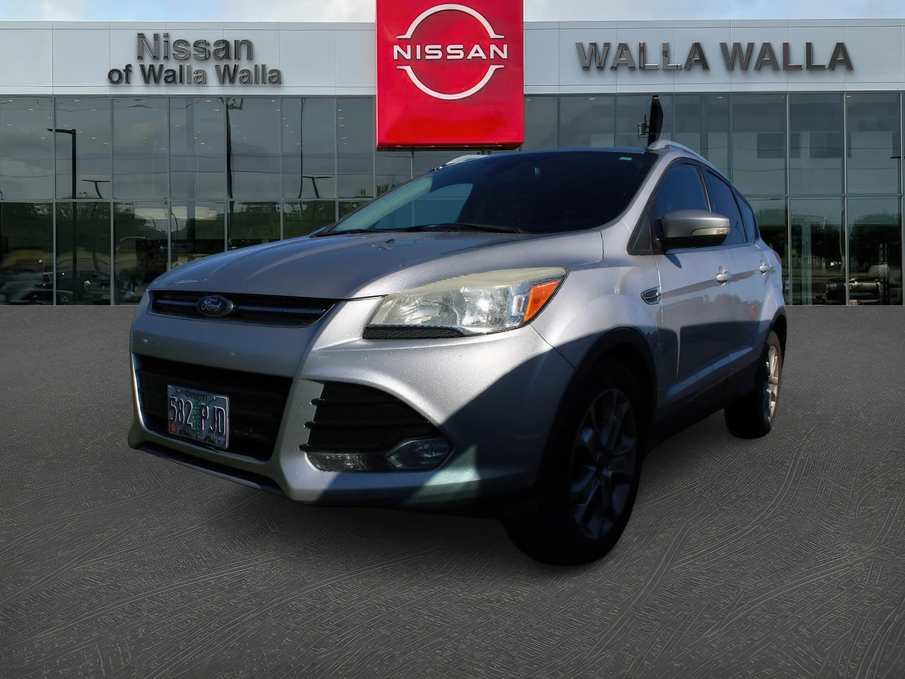Used 2014 Ford Escape Titanium with VIN 1FMCU0JXXEUB34233 for sale in Walla Walla, WA