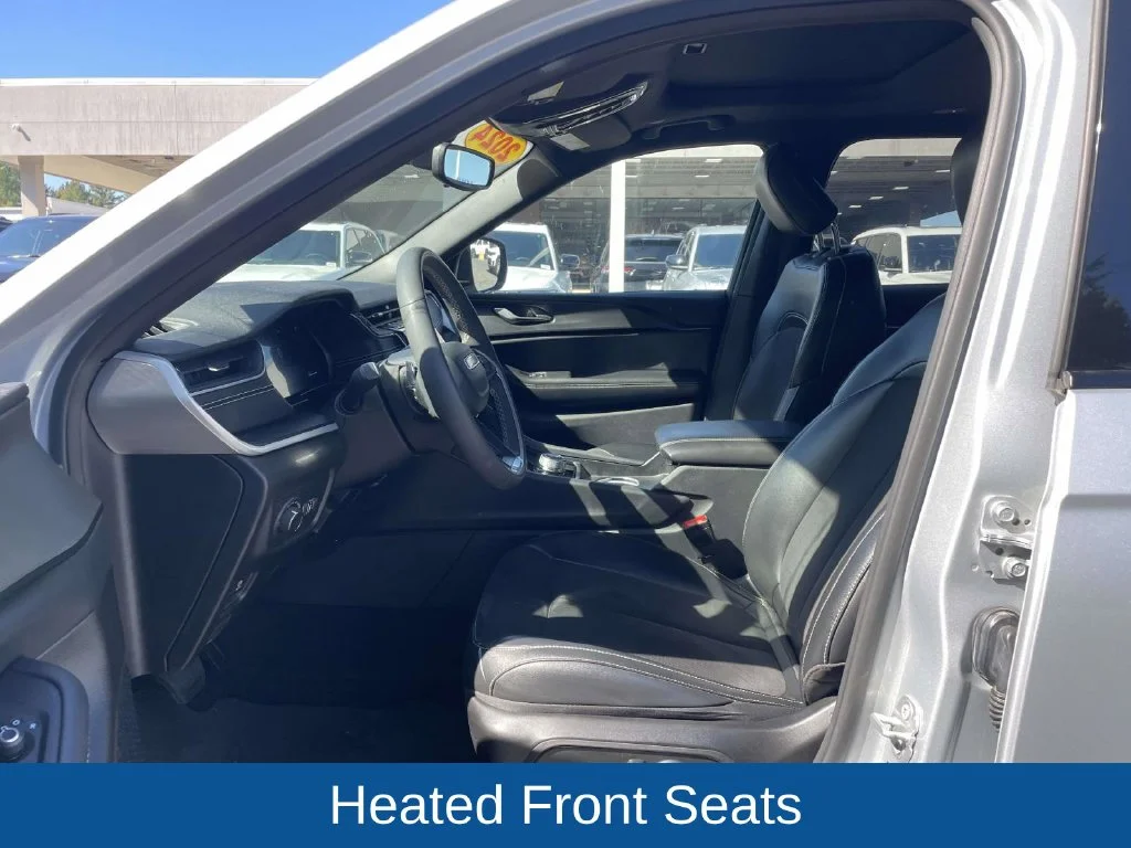 Used 2024 Silver Jeep Altitude X image 23