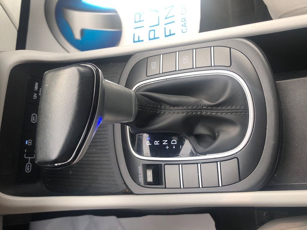 Used 2024 Blue Hyundai SEL image 30