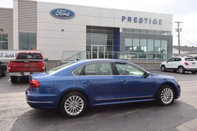 Used 2017 Blue Volkswagen 1.8T SE image 9
